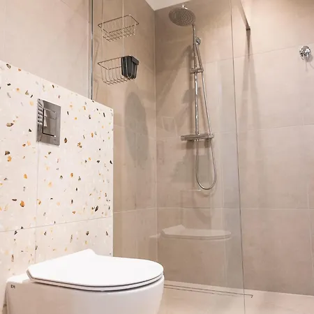 Latte Z Sauna I Silownia - Jezioro Zywieckie Apartment *