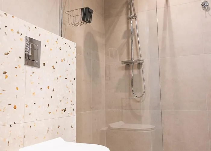 Latte Z Sauna I Silownia - Jezioro Zywieckie Apartamento *